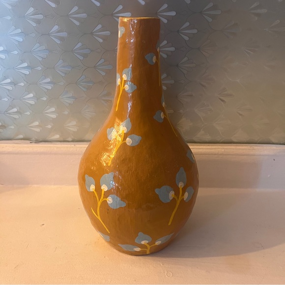 Painted birdhouse gourd vase - Picture 2 of 2